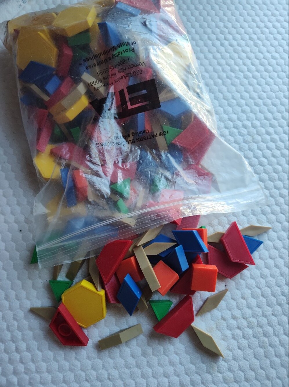 LTA Pattern Blocks Learning Set - Yellow, Red, Blue - Picture 6 of 9